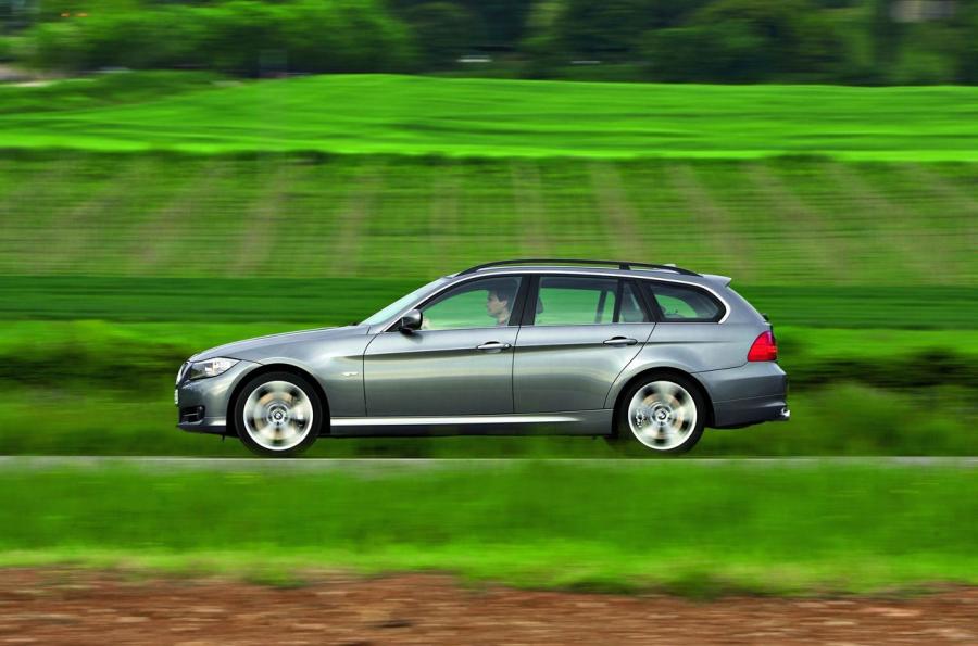  BMW 3-Series 2008 года  (фото 28 из 34)